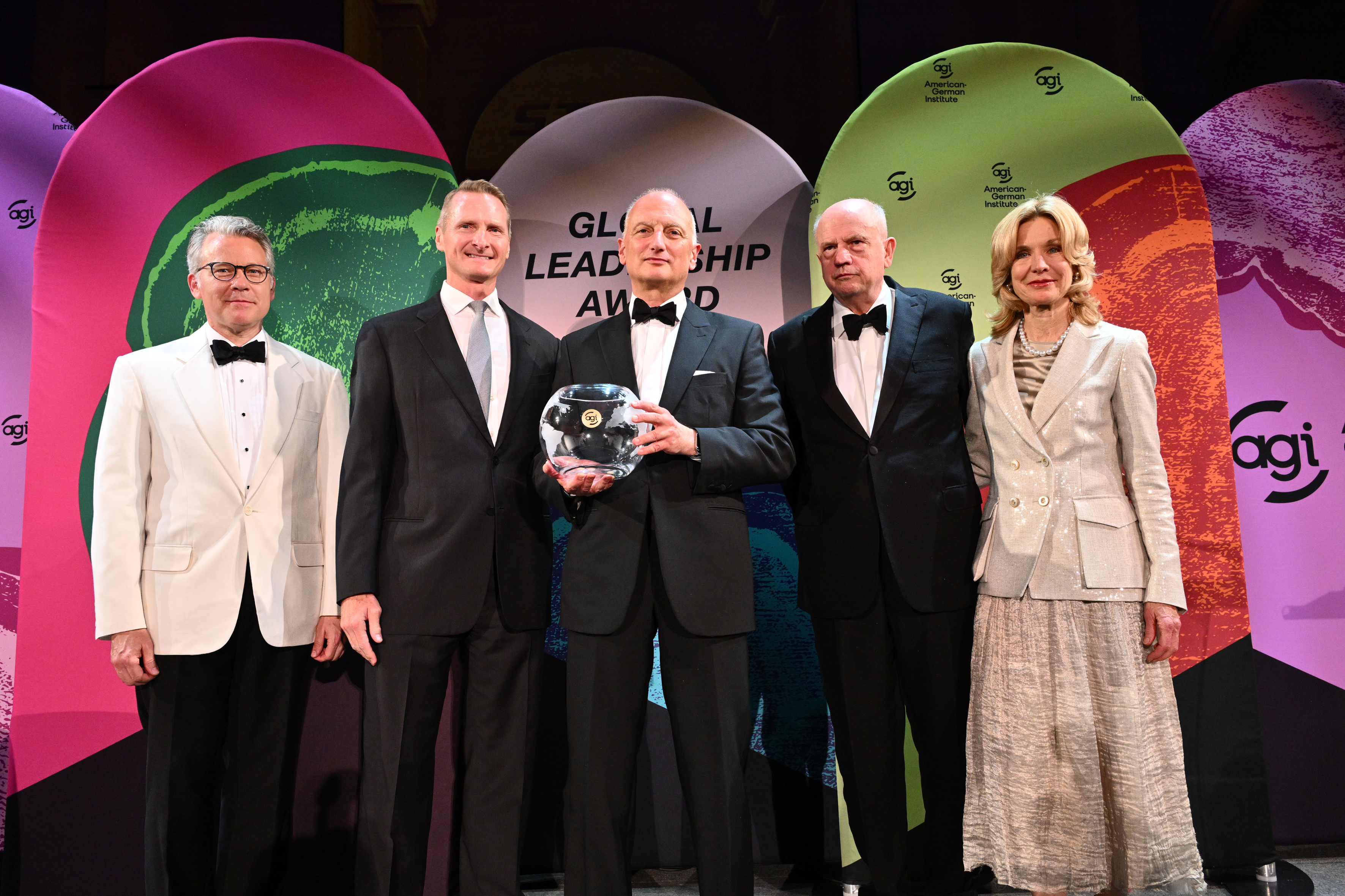 Tohtori Nikolas Stihl receives Global Leadership Award